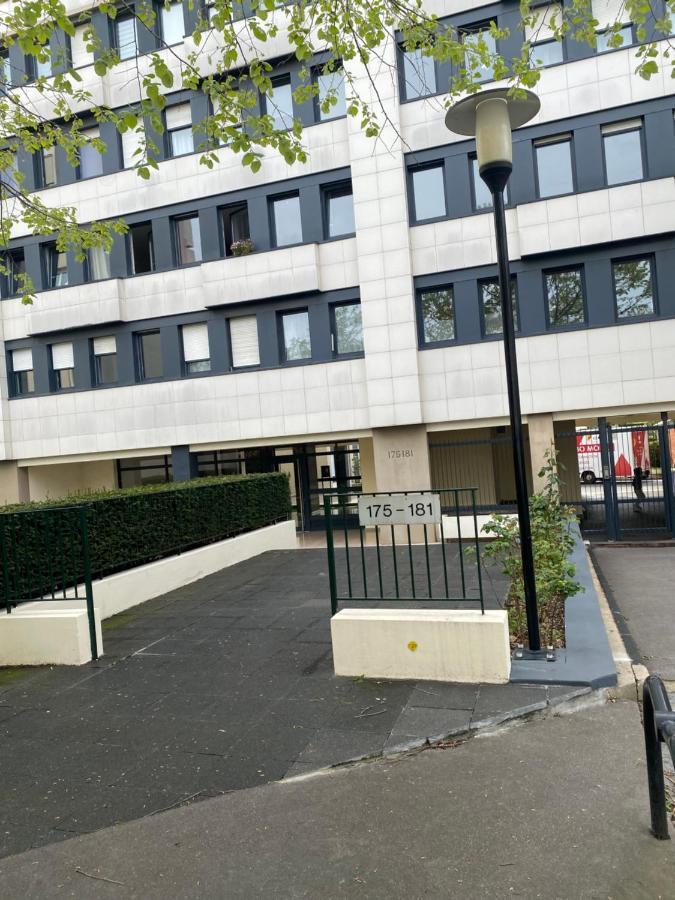 Grand Appartement Courbevoie Paris Exteriér fotografie